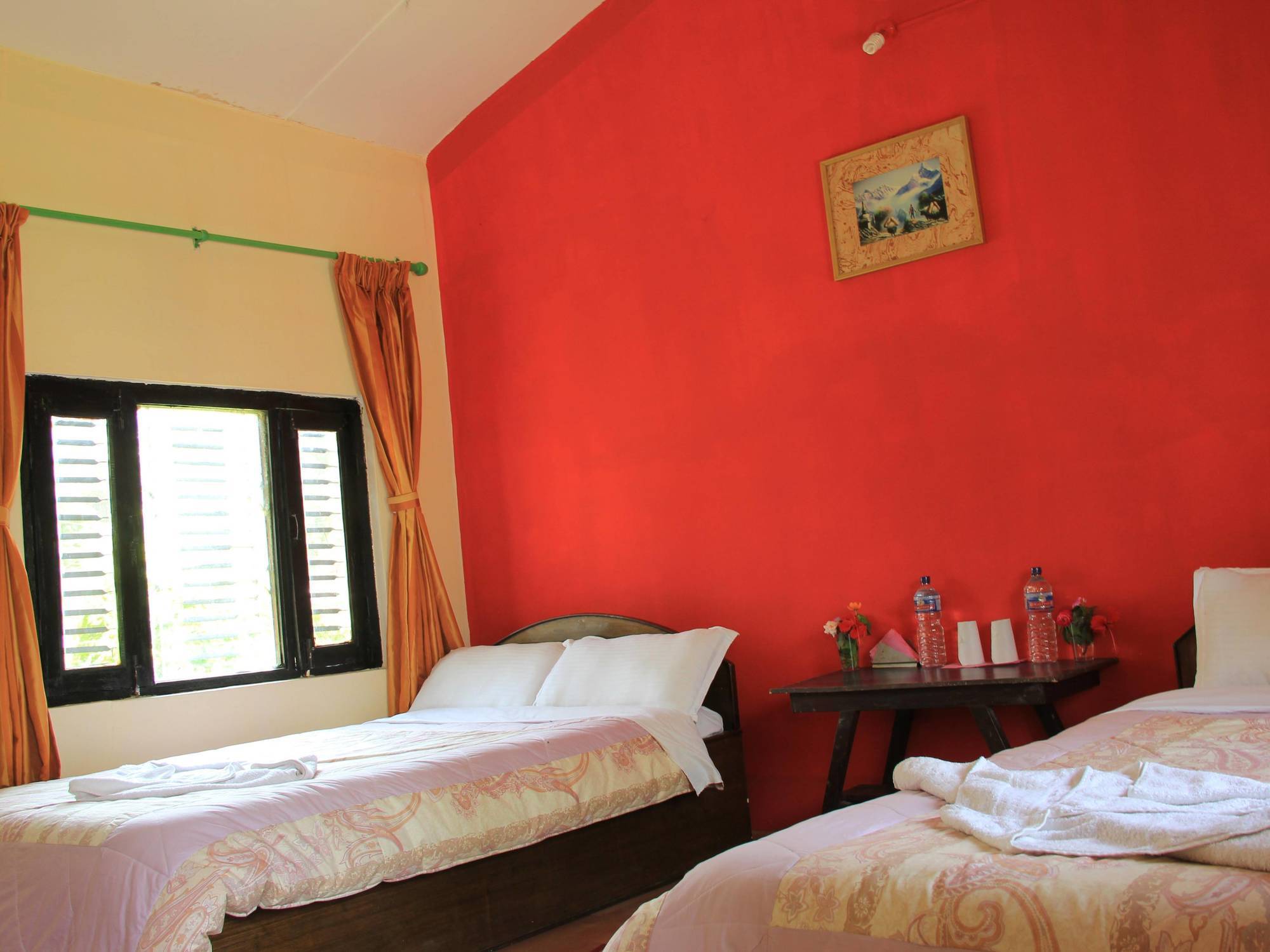 סאורהה Chitwan Safari Camp & Lodge מראה חיצוני תמונה